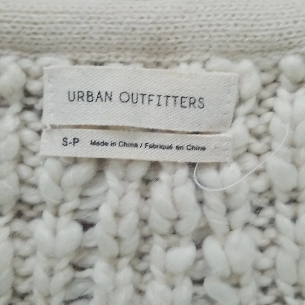 Urban Outfitters Cream Distressed Knit Sweater - Picture 3 of 8